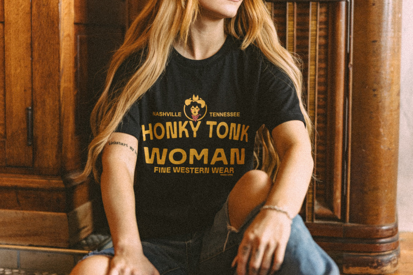 HONKY TONK WOMAN TEE BLACK