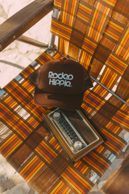 RODEO HIPPIE LOGO TRUCKER HAT BROWN