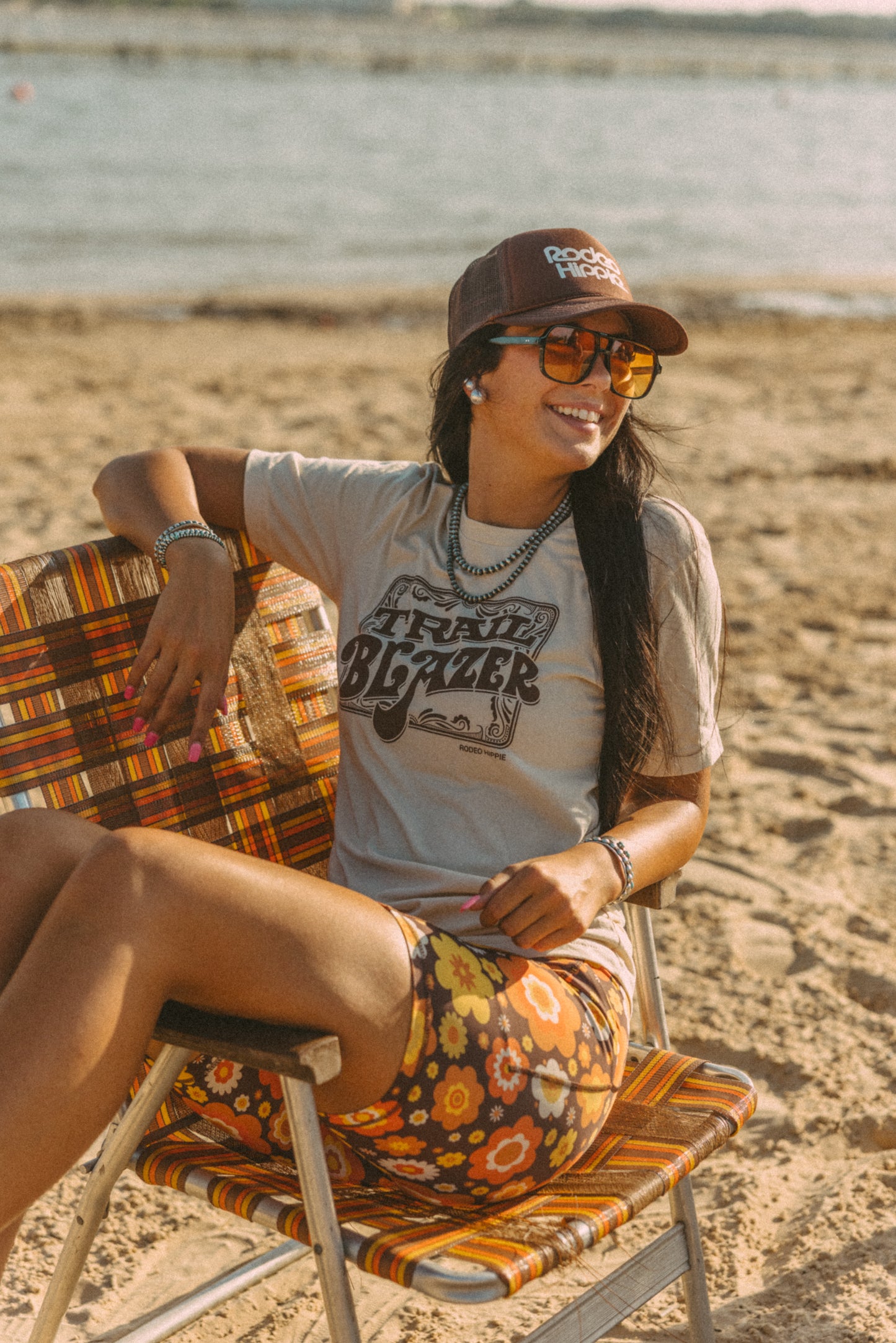 RODEO HIPPIE LOGO TRUCKER HAT BROWN